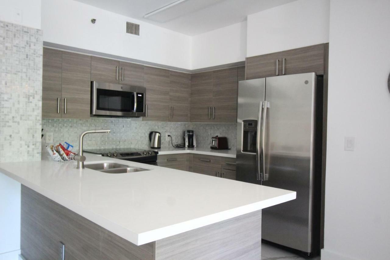 דירות Yacht Club At Aventura 2 Bed 2 Bath Luxurius Cozy Brand New מראה חיצוני תמונה