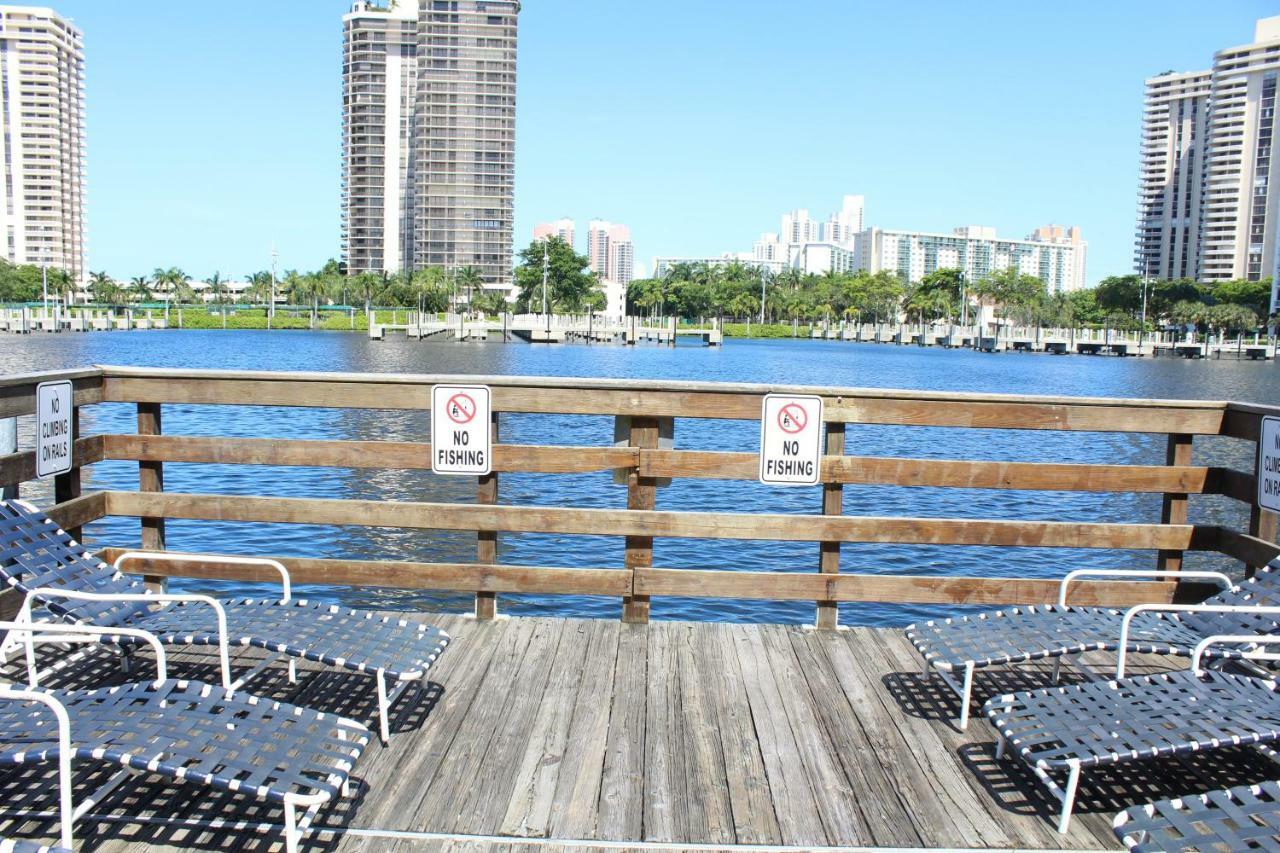 דירות Yacht Club At Aventura 2 Bed 2 Bath Luxurius Cozy Brand New מראה חיצוני תמונה