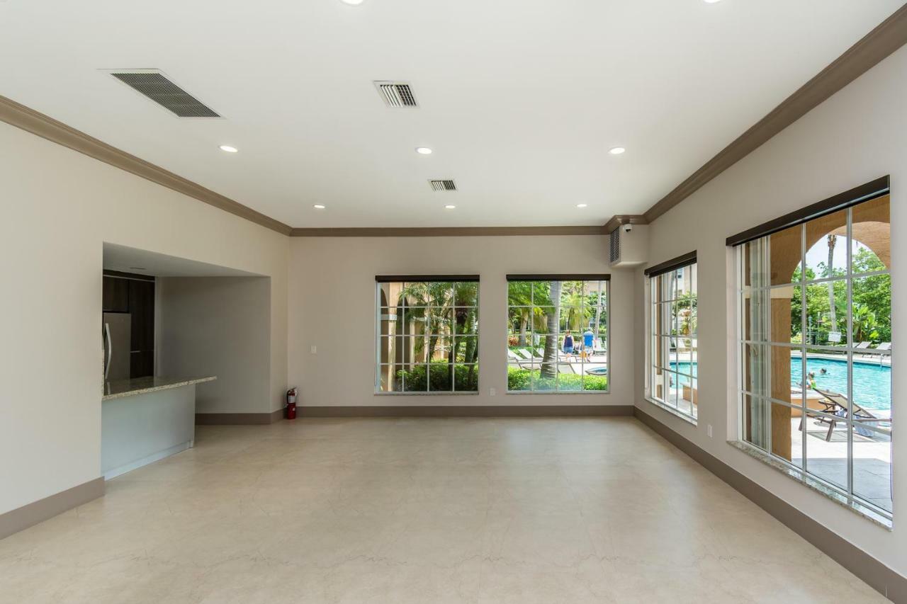 דירות Yacht Club At Aventura 2 Bed 2 Bath Luxurius Cozy Brand New מראה חיצוני תמונה