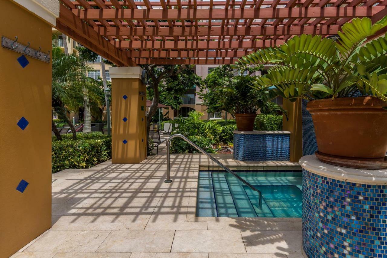 דירות Yacht Club At Aventura 2 Bed 2 Bath Luxurius Cozy Brand New מראה חיצוני תמונה